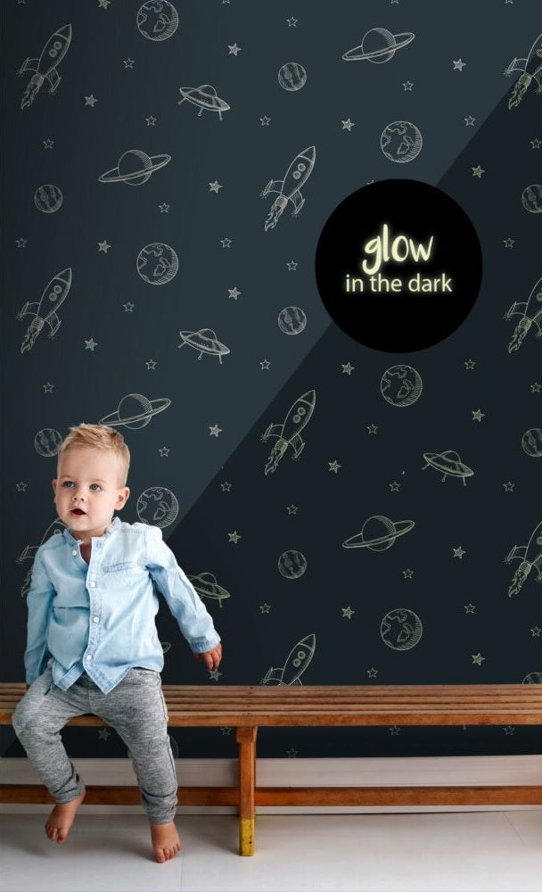 ESTAhome behang planeten in de ruimte behang glow in the dark jongenskamer blauw 139761