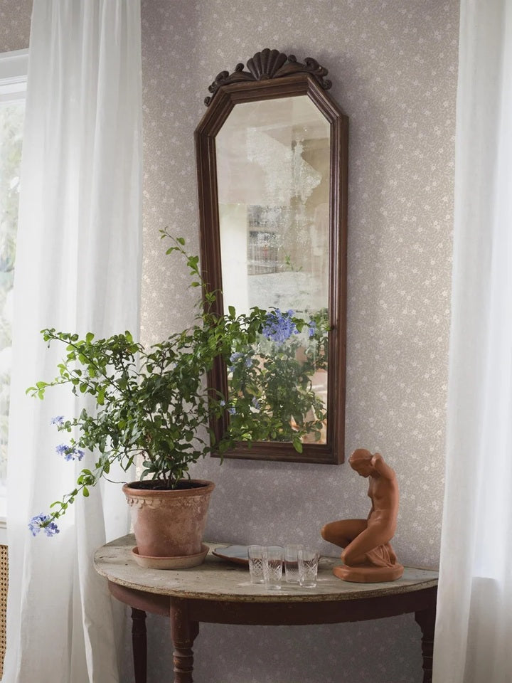 Myrten Borastapeter bloemen behang voor de meisjeskamer en babykamer beige 5713