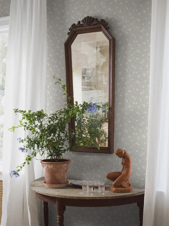 Myrten Borastapeter bloemen behang voor de meisjeskamer en babykamer beige lichtblauw 5714
