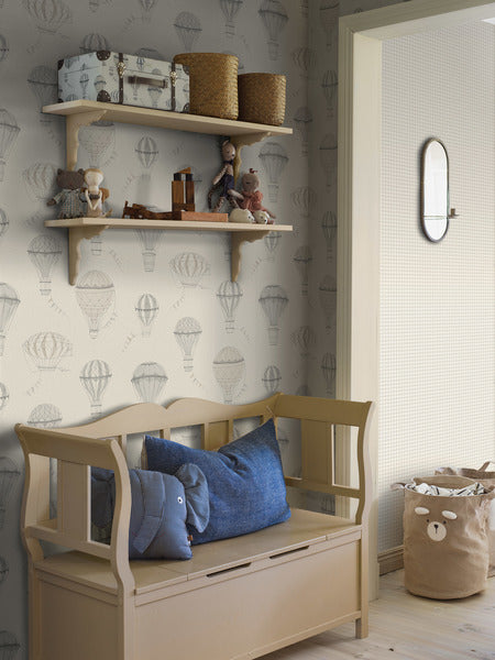Borastapeter up in the sky luchtballonnen behang voor een jongenskamer of babykamer beige 6941