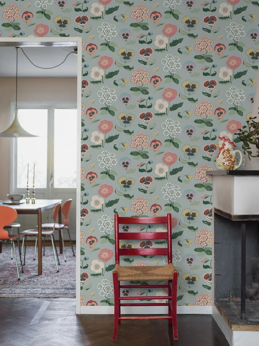 Borastapeter Astrid Wilson bloemen behang voor de kinderkamer Posy, lichtblauw