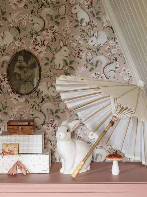 Borastapeter kinderbehang bosdieren behang roze konijnen eekhoorns Magic Forest 7476 roze