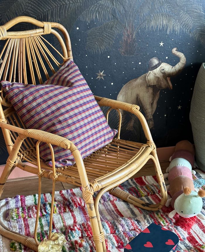 Creative Lab Amsterdam behang voor de kinderkamer Oliver Teddy donkerblauw