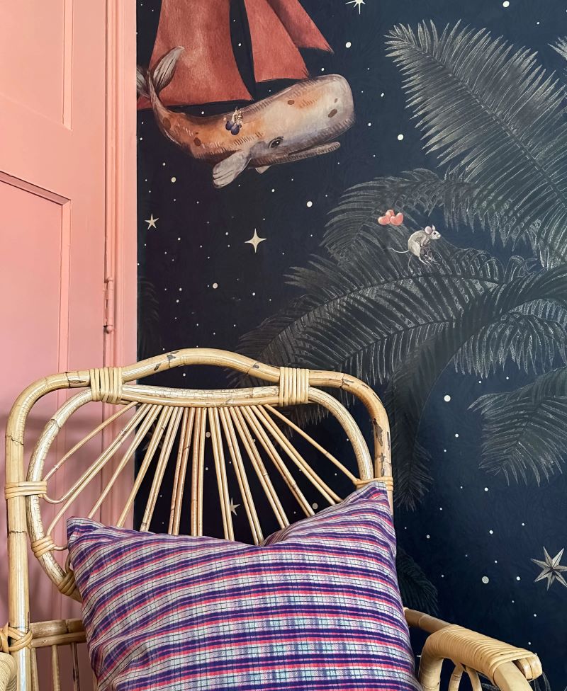 Creative Lab Amsterdam behang voor de kinderkamer Oliver Teddy donkerblauw