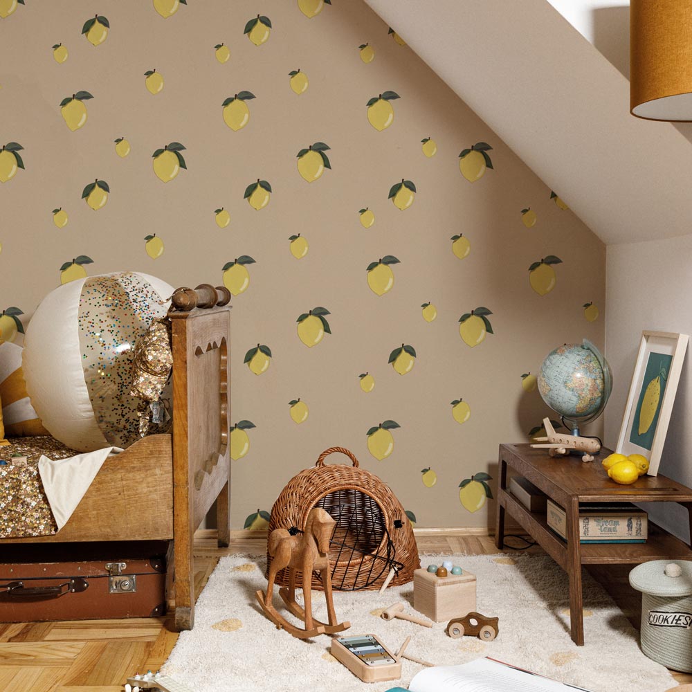 Dekornik Behang little lemons voor de kinderkamer beige met gele citroenen