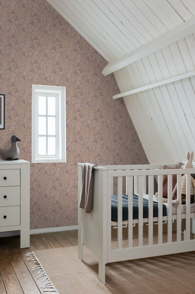 ESTAhome bloemetjes behang meisjeskamer babykamer mauve paars 131458