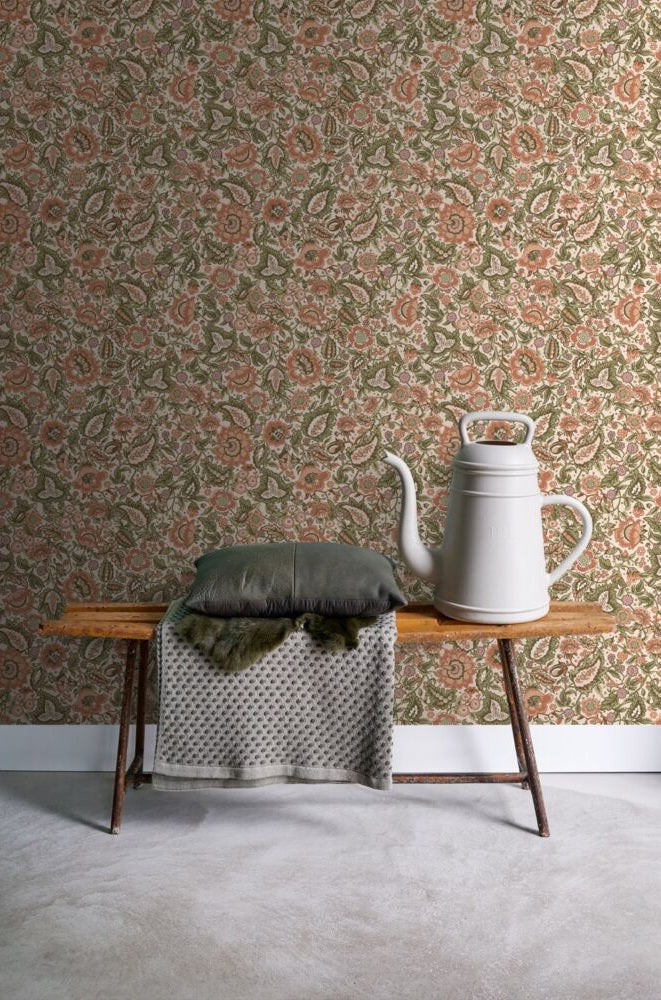 ESTAhome vintage bloemen behang voor de meisjeskamer Paisley Groen Terra 131494