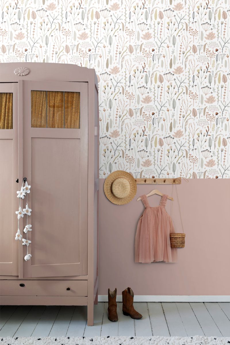 ESTAhome bloemen behang meisjeskamer babykamer roze grijs wit 139702