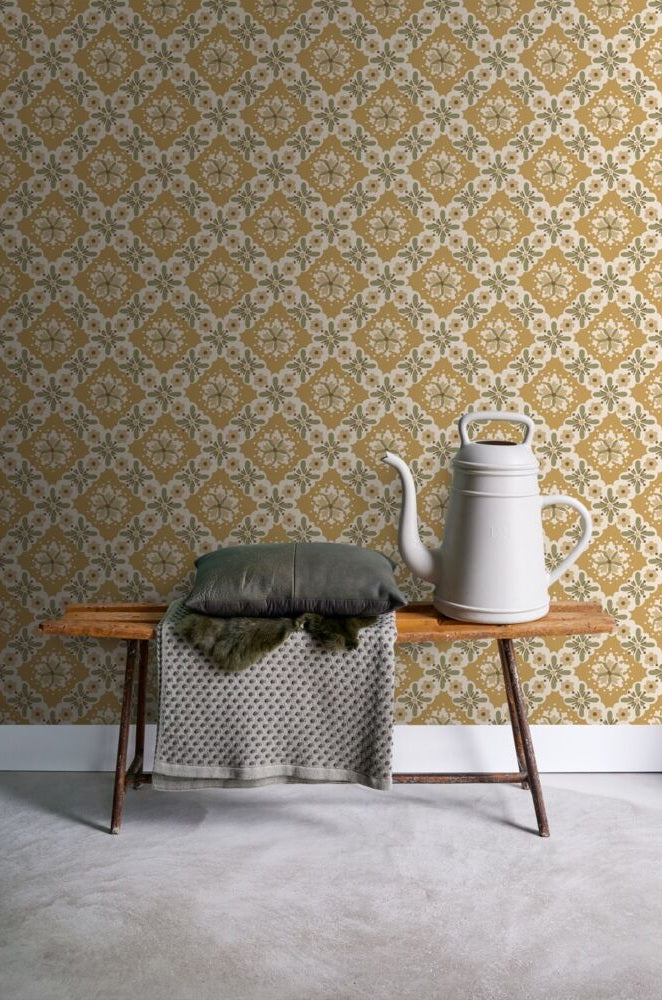 ESTAhome vintage bloemen behang voor meisjeskamer of babykamer okergeel groen 131503