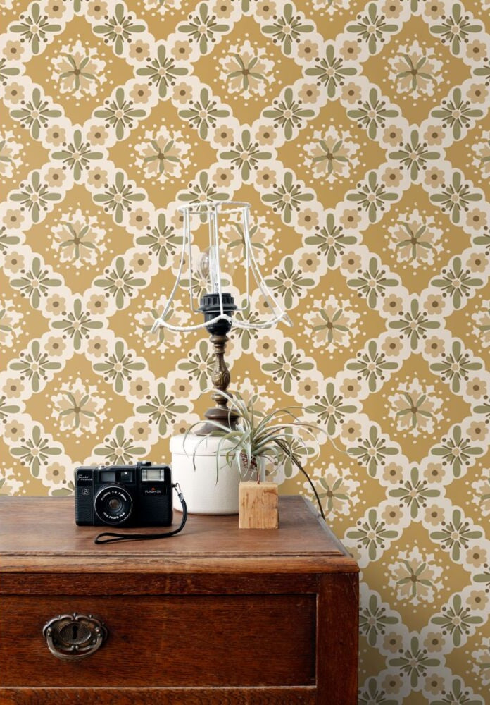 ESTAhome vintage bloemen behang voor meisjeskamer of babykamer okergeel groen 131503