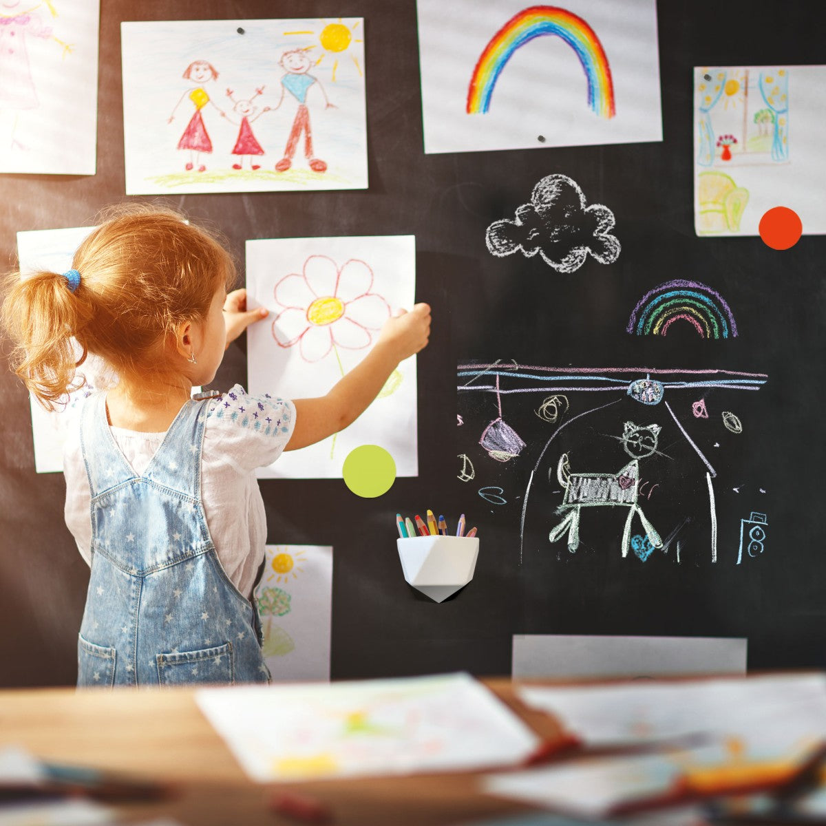 Magnetisch krijtbord behang van Groovy magnets zwart kinderkamer keuken woonkamer