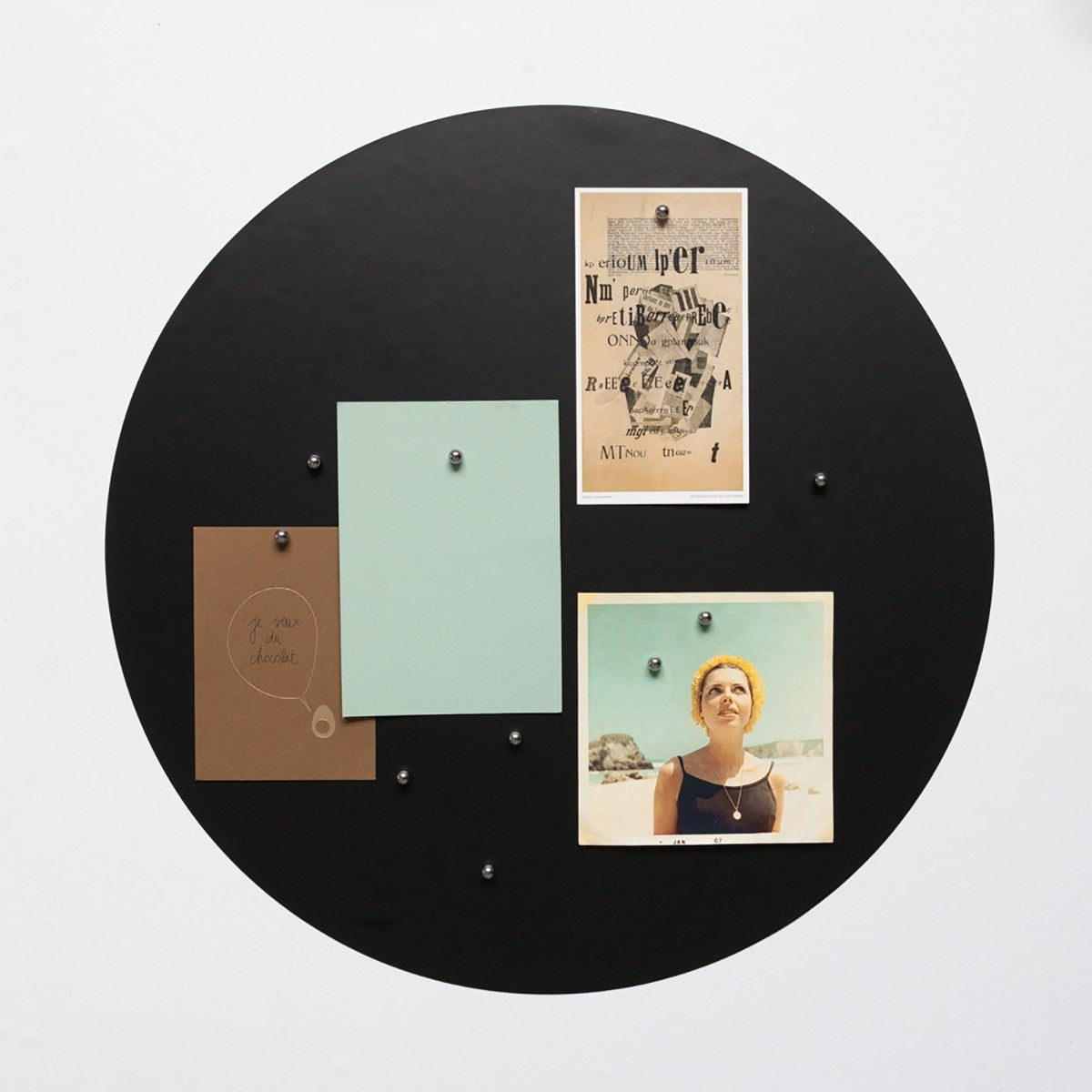 Magnetische krijtbord muursticker van Groovy Magnets zwart rond 60cm