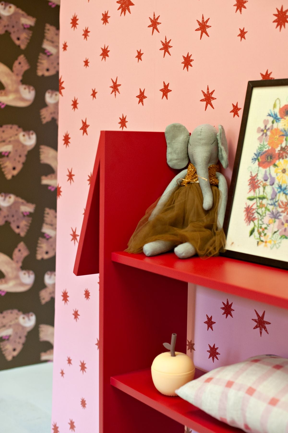 Joelle Wehkamp x Meet me at the wall sterren behang starry night voor de kinderkamer meisjeskamer babykamer pink roze