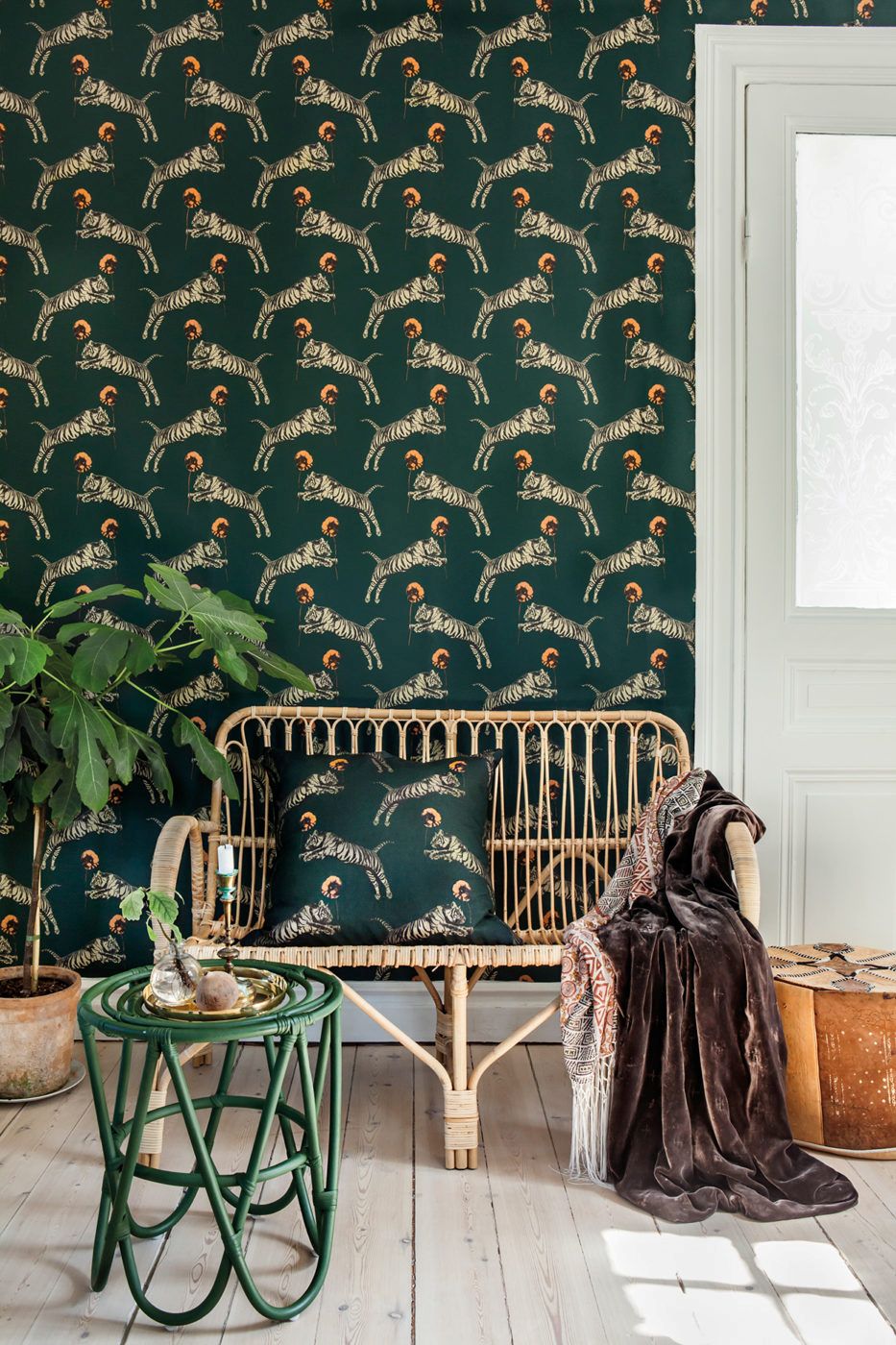 Studio Lisa Bengtsson Poppy behang tijgersprint tienerkamer groen