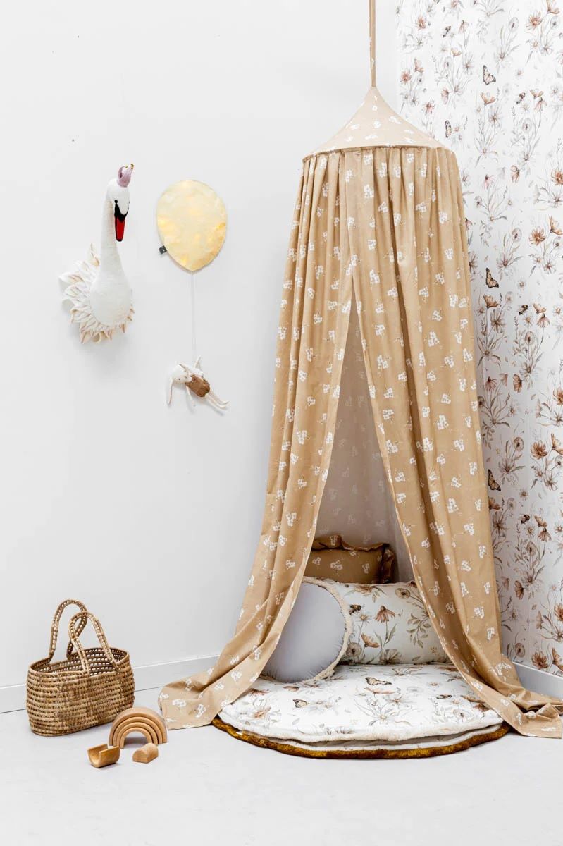 Matuu bloemenbehang voor de kinderkamer medium wit