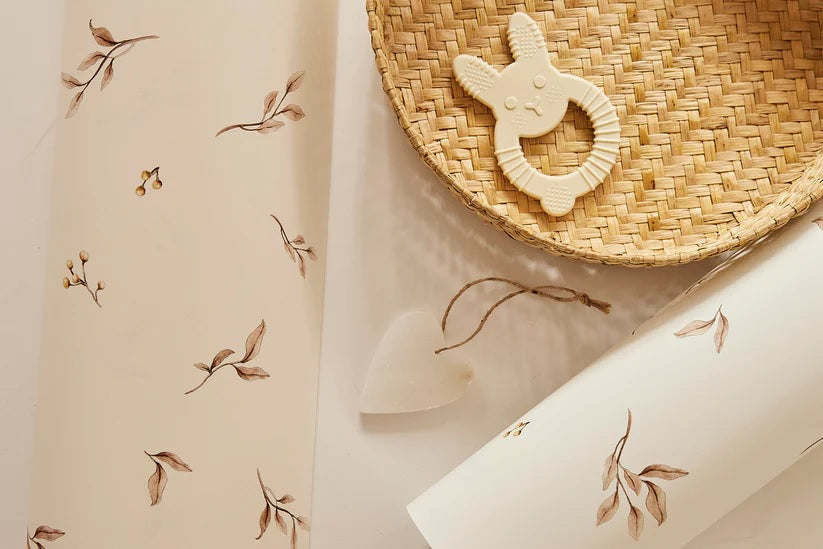 Matuu behang voor de kinderkamer Kleine Blaadjes creme