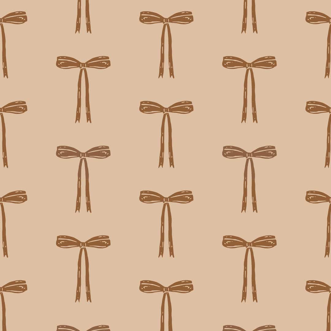 May and Fay behang voor de babykamer meisjeskamer strikjes beige