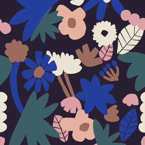 Meet me at the Wall Flower Play bloemen behang voor meisjeskamer Naturel Noord donkerblauw