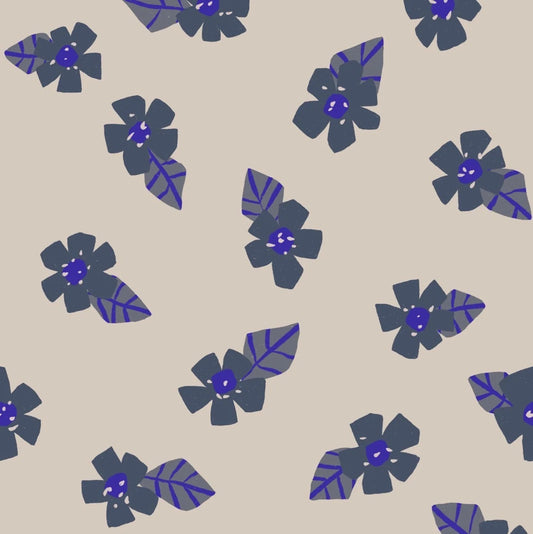 Poppy Flowers behang van Meet me at the Wall voor de kinderkamer Bloemenbehang zacht groen klaproos meisjeskamer