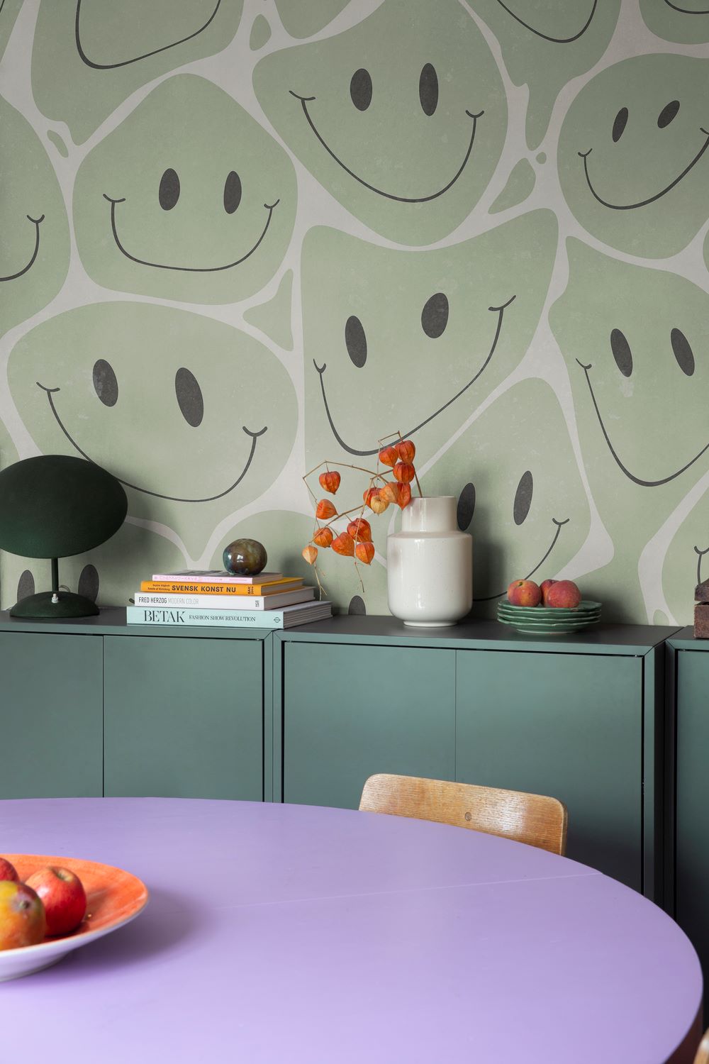 Rebel Walls Happy Rebel Smiley Behang kinderkamer tienerkamer groen