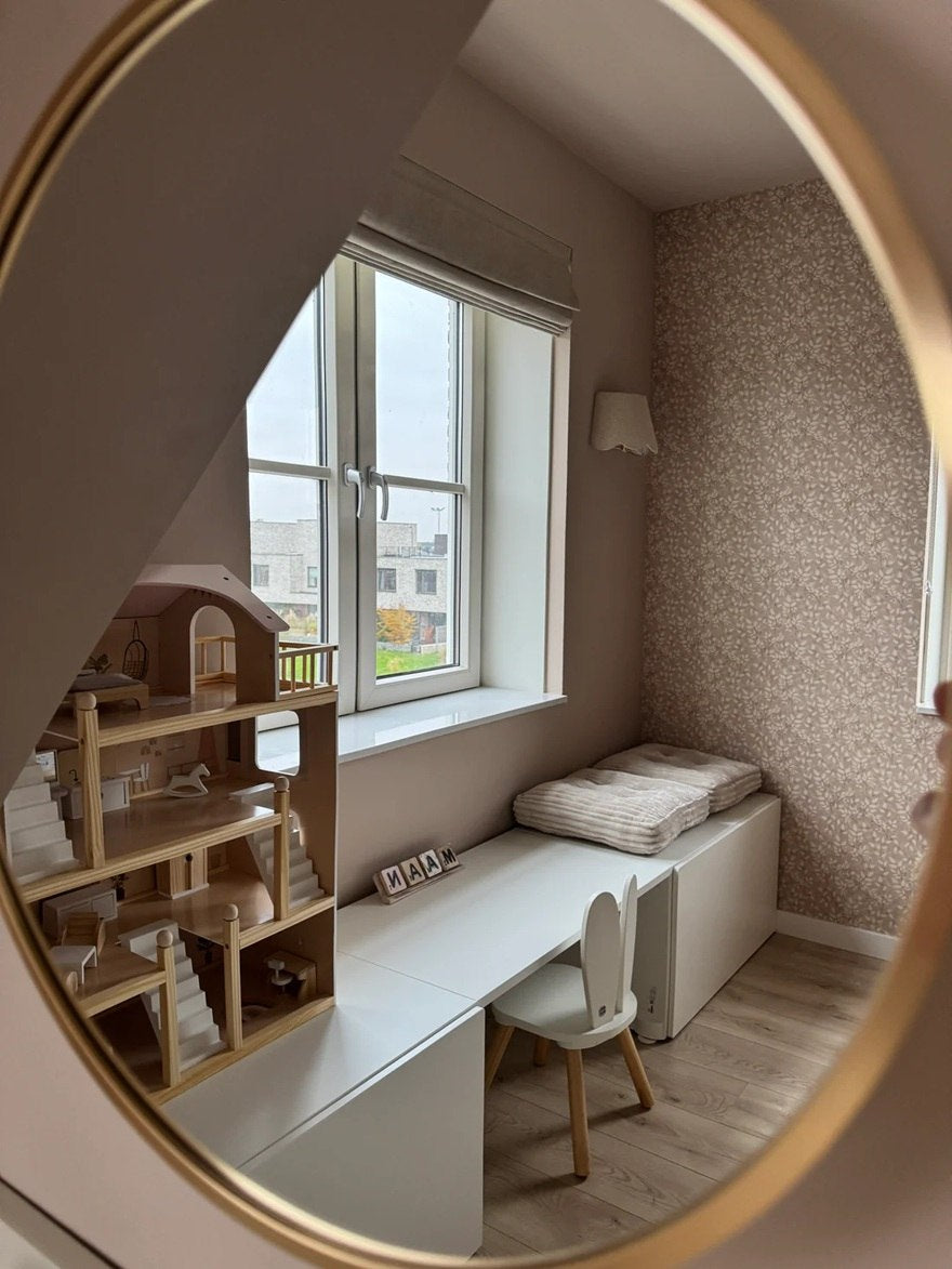 Summer Gray Dagma behang voor de kinderkamer bladeren zacht roze babykamer