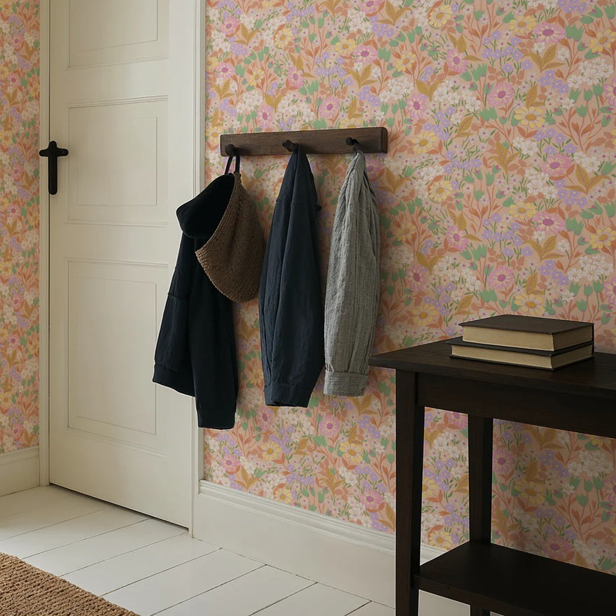 Summer Gray Lola apricot bloemen behang voor de meisjeskamer roze abrikoos