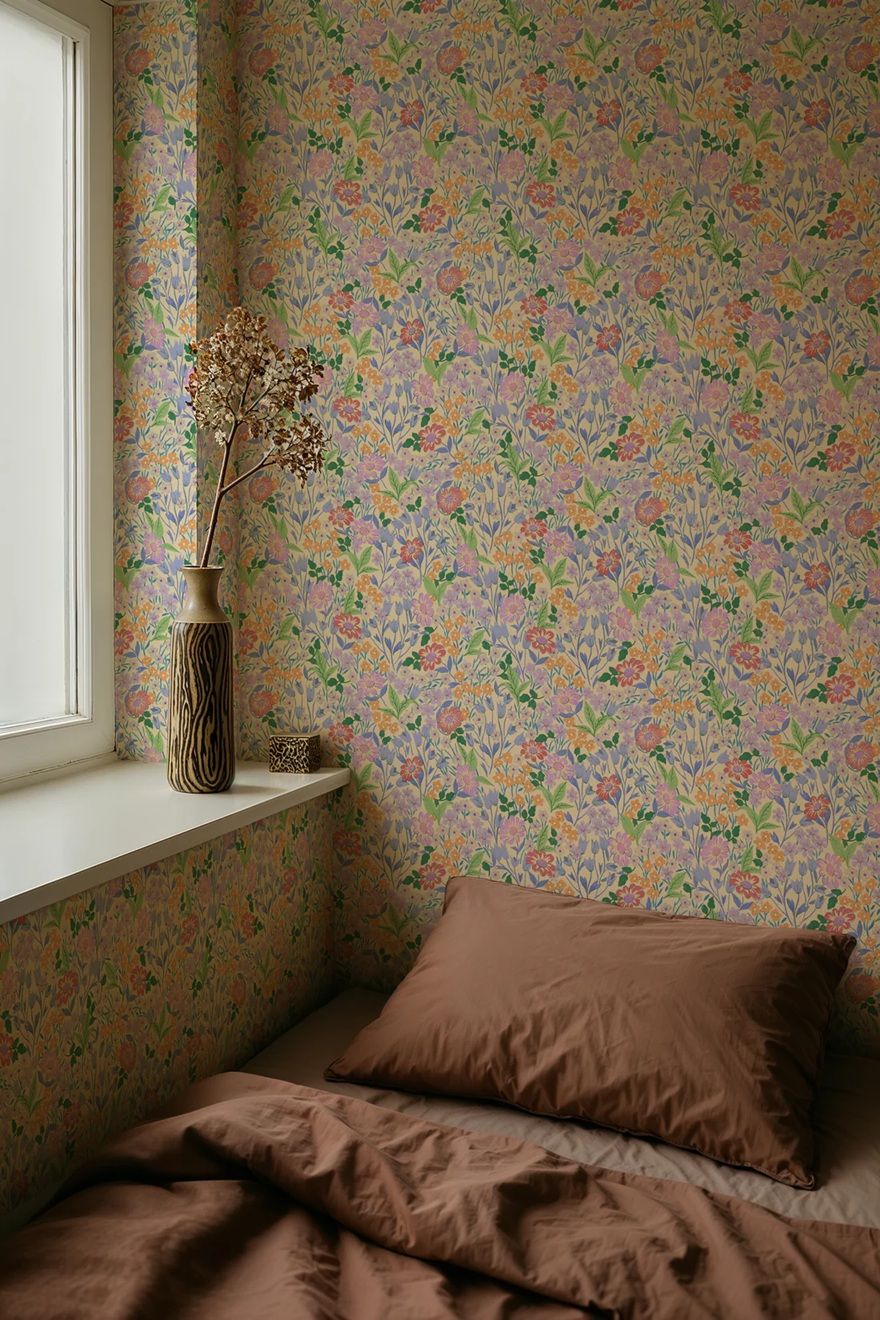 Summer Gray Lola petit bloemenbehang voor meisjeskamer lilac lila paars