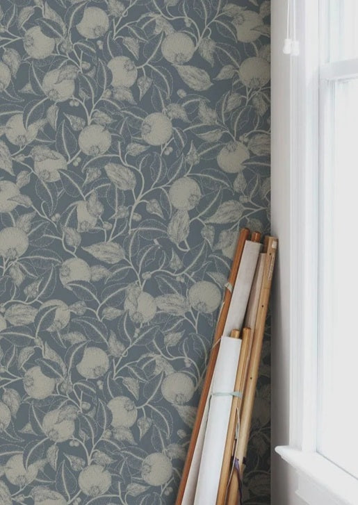 Summer Gray pomegranate granaatappel behang voor de kinderkamer en babykamer Dark Teal blauw