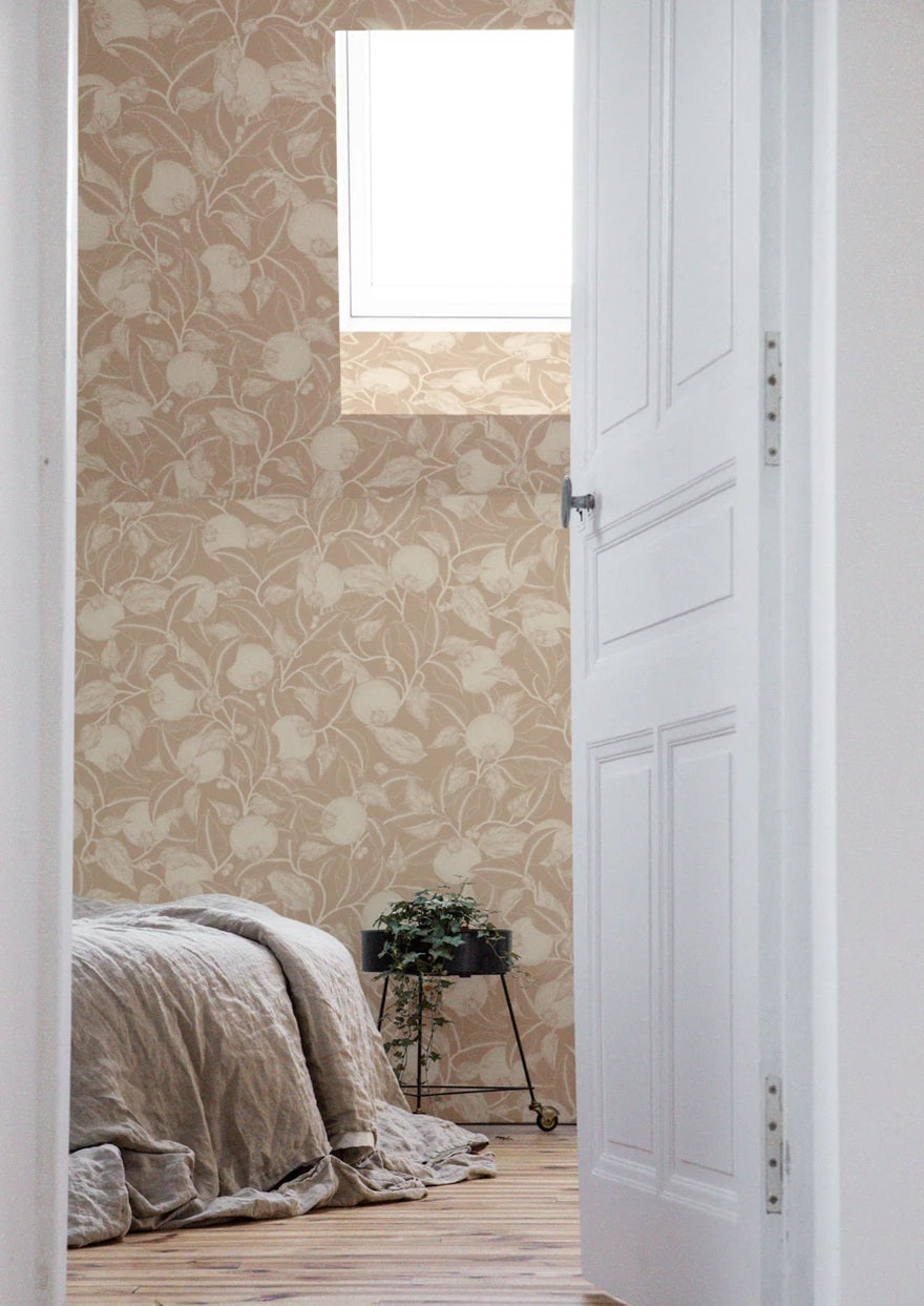 Summer Gray pomegranate granaatappel behang voor de kinderkamer en babykamer Dusty peach lichtroze