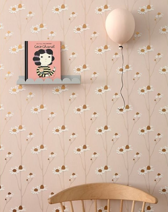 Studio Ditte behang kinderkamer bloemen behang kamille poederroze met goud