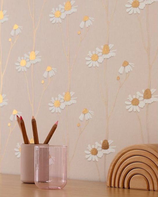 Studio Ditte behang kinderkamer bloemen behang kamille poederroze met goud