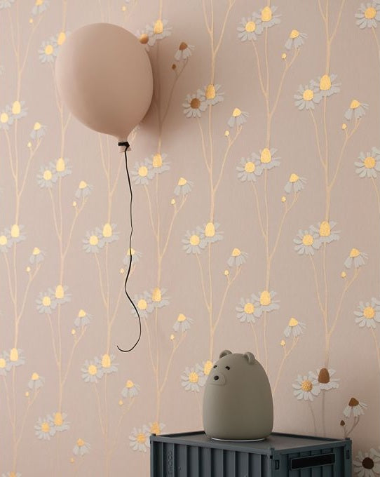 Studio Ditte behang kinderkamer bloemen behang kamille poederroze met goud