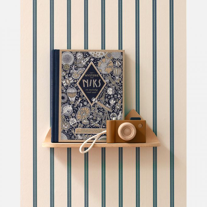 Studio Ditte Lintjes strepen behang voor de kinderkamer en babykamer denim blauw op creme