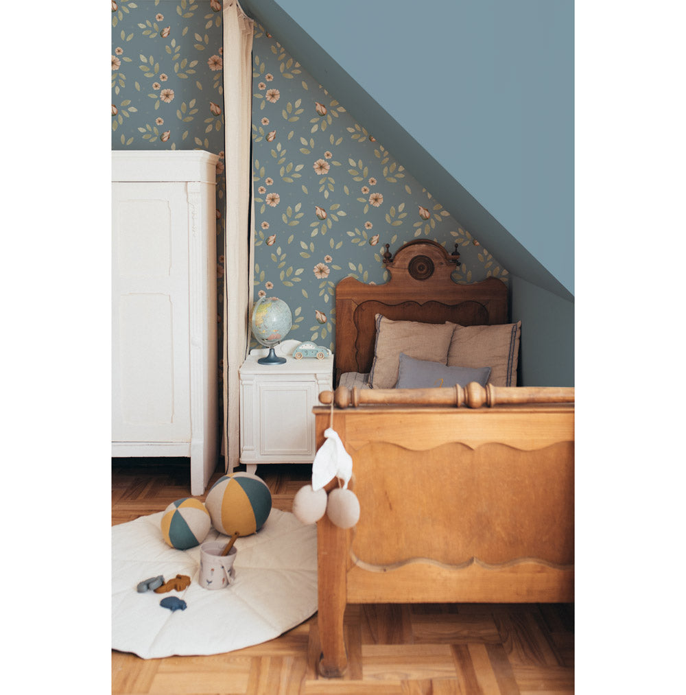 Dekornik behang voor de meisjeskamer little boho flowers blauw