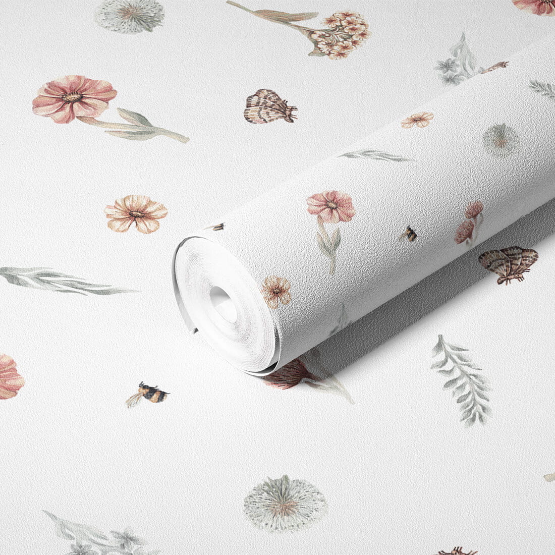 Pastelowe Love Wildflowers bloemenbehang voor meisjeskamer wit roze groen