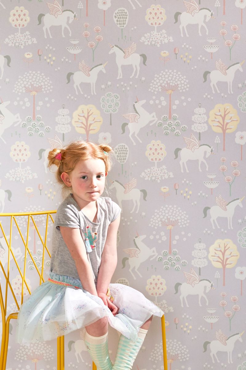 Majvillan True Unicorns behang voor de meisjeskamer lila
