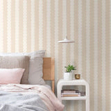 ESTAhome grafische strepen behang voor de kinderkamer jongenskamer meisjeskamer tienerkamer beige 131742