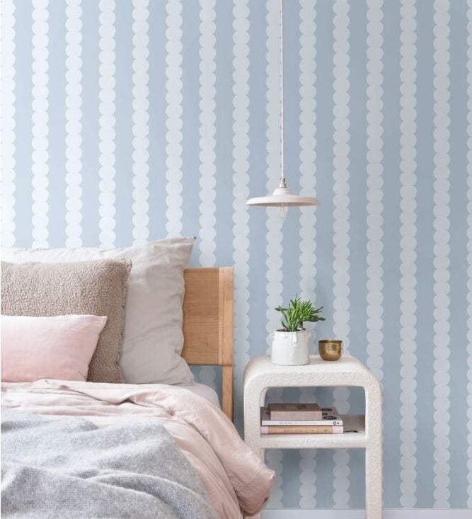ESTAhome grafische strepen behang voor de kinderkamer jongenskamer meisjeskamer tienerkamer lichtblauw 131743