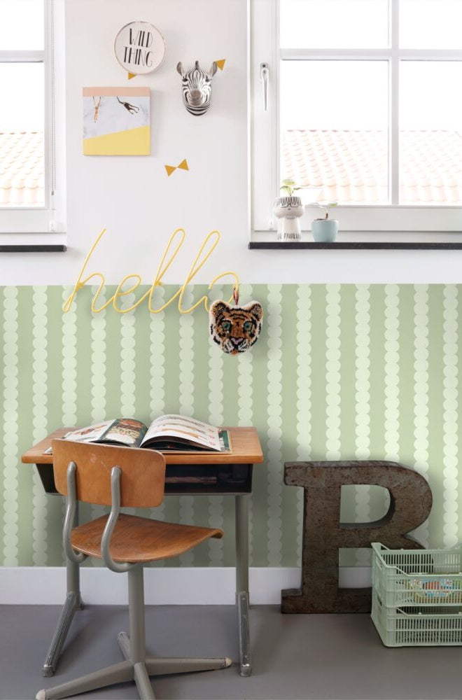 ESTAhome grafische strepen behang voor de kinderkamer jongenskamer meisjeskamer tienerkamer lichtgroen 131744