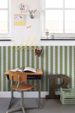 ESTAhome grafische strepen behang voor de kinderkamer jongenskamer meisjeskamer tienerkamer blauw en groen 131747