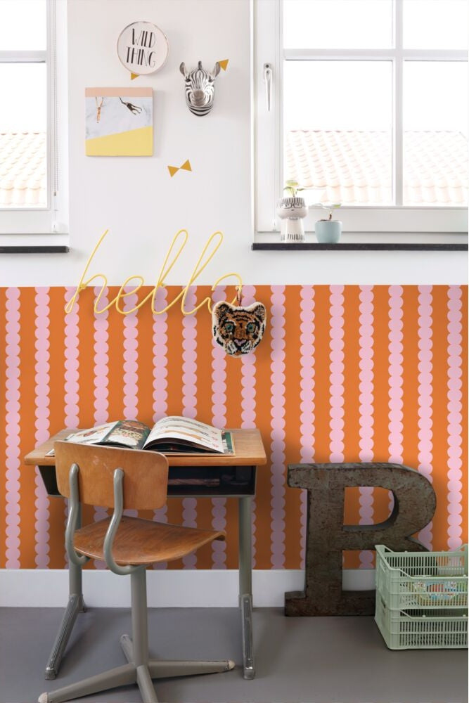 ESTAhome grafische strepen behang voor de kinderkamer meisjeskamer tienerkamer roze oranje 131748