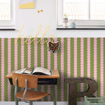 ESTAhome grafische strepen behang voor de kinderkamer meisjeskamer tienerkamer roze en groen 131749