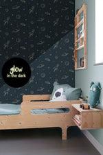 ESTAhome behang planeten in de ruimte behang glow in the dark jongenskamer blauw 139761