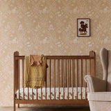 Dieren behang voor de kinderkamer van Eijffinger uit de Tiny Treasures collectie meisjeskamer babykamer 363130 beige
