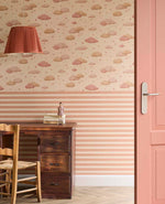 Eijffinger Tiny Treasures wolken behang voor de kinderkamer meisjeskamer babykamer terra roze 363162