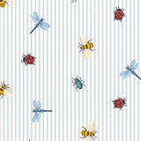 Eijffinger Tiny Treasures strepen behang met insecten voor de kinderkamer jongenskamer meisjeskamer lichtblauw 363181