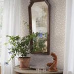 Myrten Borastapeter bloemen behang voor de meisjeskamer en babykamer beige 5713