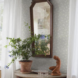 Myrten Borastapeter bloemen behang voor de meisjeskamer en babykamer beige lichtblauw 5714