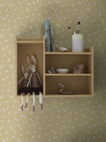Borastapeter Myrten bloemen behang voor meisjekamer en babykamer geel beige 5732