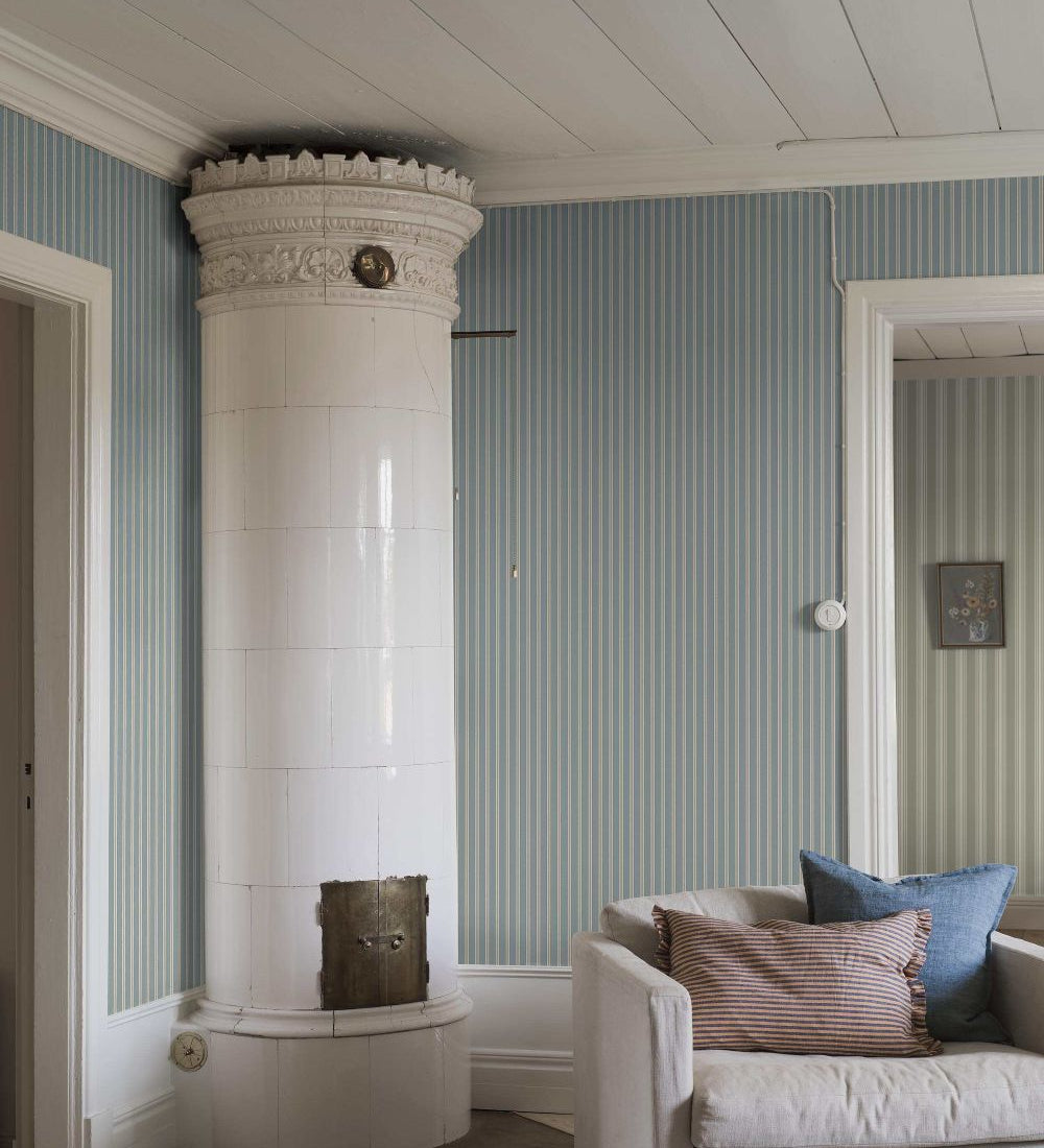 Borastapeter Pärlrand gestreept behang voor jongenskamer meisjeskamer en babykamer met stipjes blauw beige 6981